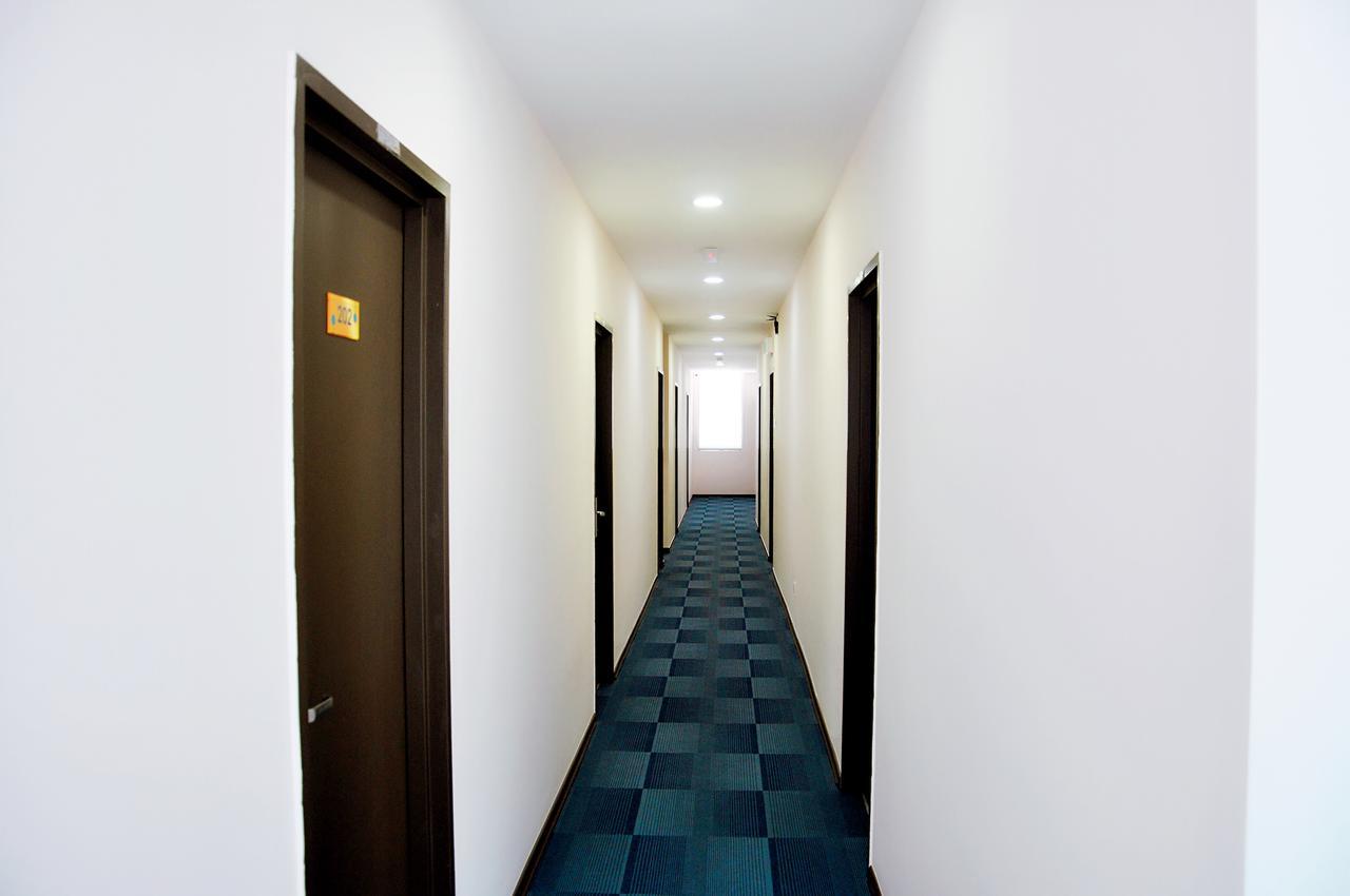 Gem Hotel Nusajaya  Exteriör bild