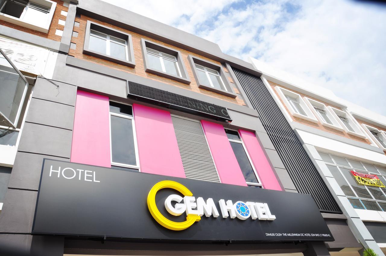 Gem Hotel Nusajaya  Exteriör bild